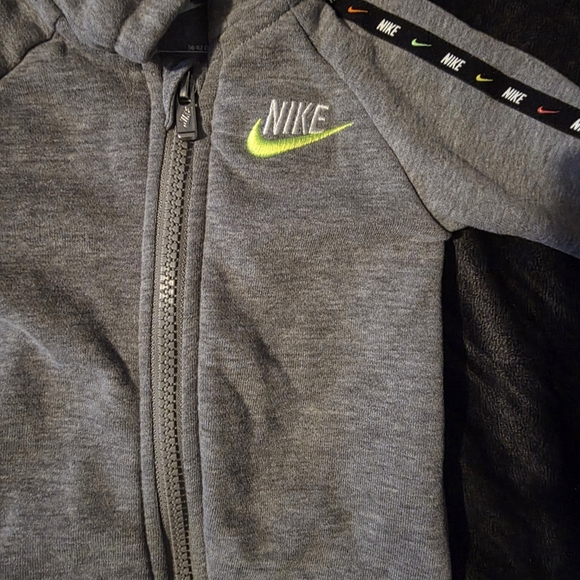 Nike Baby Boy/Girl Gray Hooded Zip Romper Jumpsuit 3M Taped Logo - Picture 5 of 5